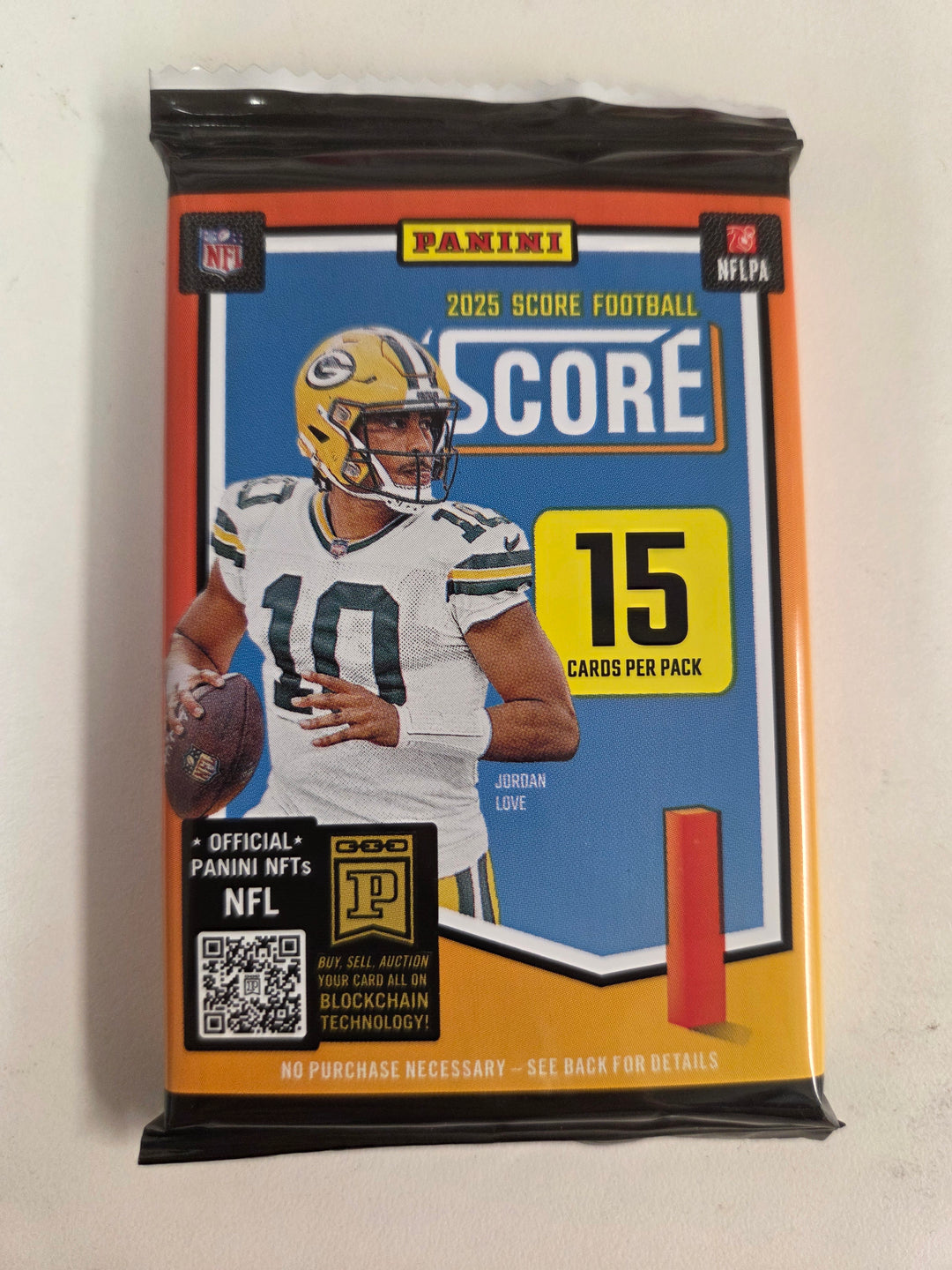 2025 NFL Football Panini Score 15 Card Pack