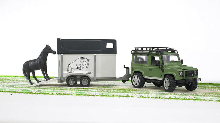 Land Rover Defender W Horse Trailer