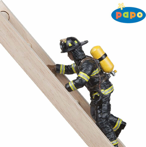 Papo France Climbing US Fireman