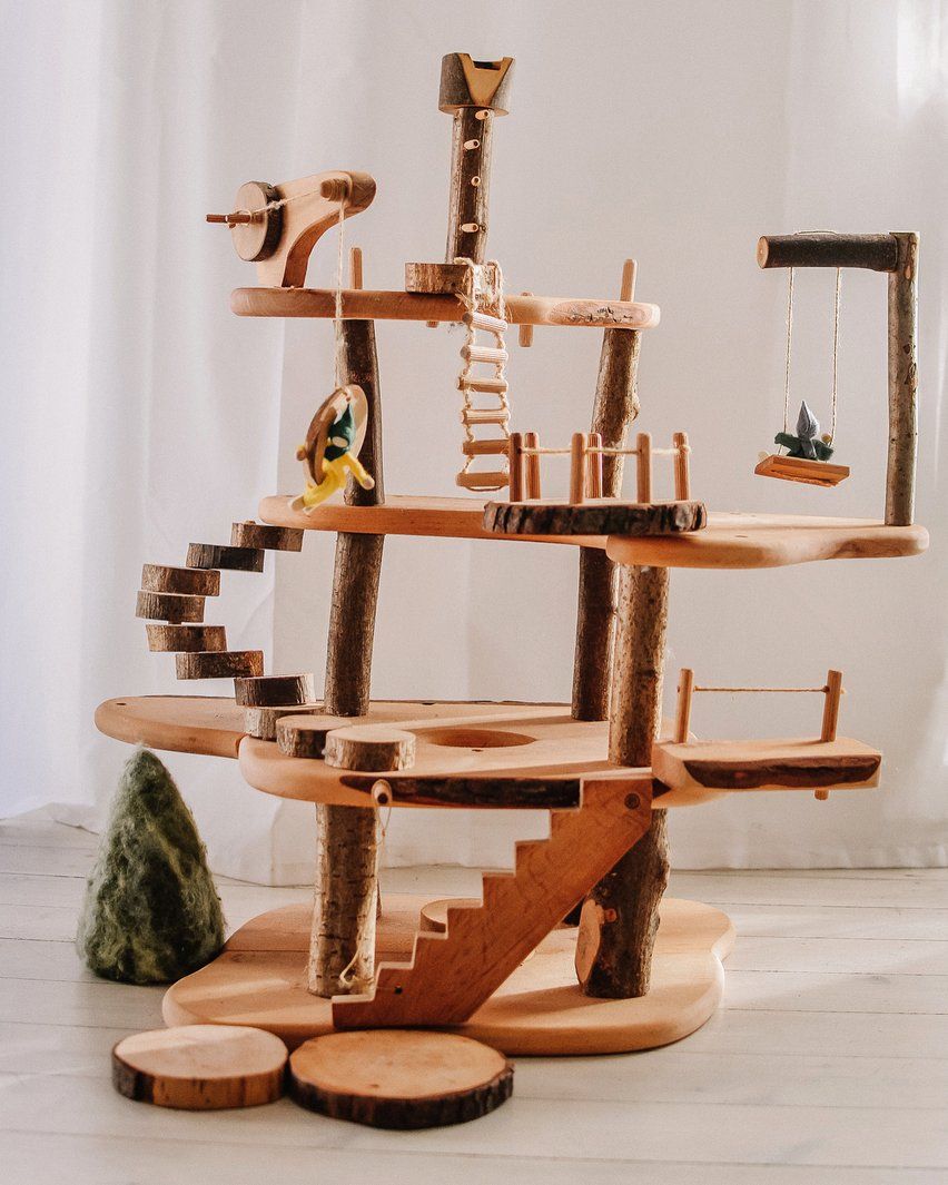 Magic Wood Treehouse Assem W/Furniture & Dolls