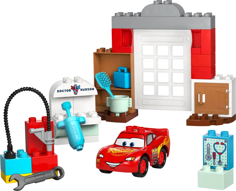 Duplo McQueens Visit To Docs Garage
