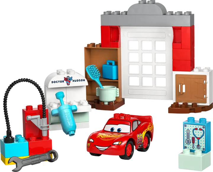 Duplo McQueens Visit To Docs Garage