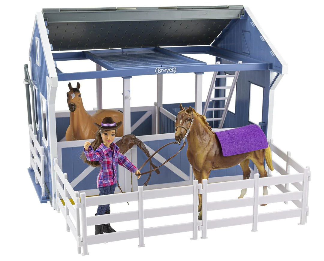 Freedom Series Deluxe Country Stable