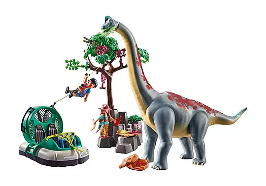 Brachiosaurus With Hovercraft