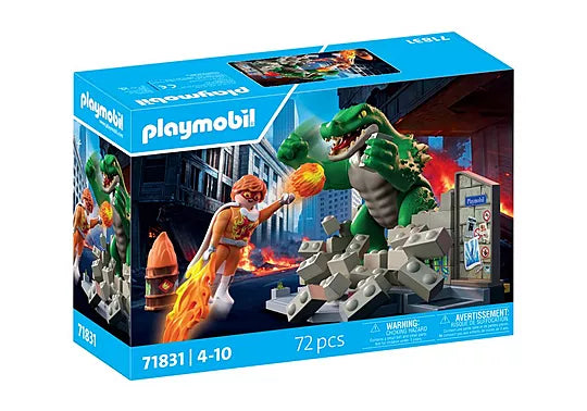 Hero Battle Against Giant Lizard