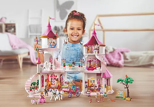 Princess Castle With Royal Couple