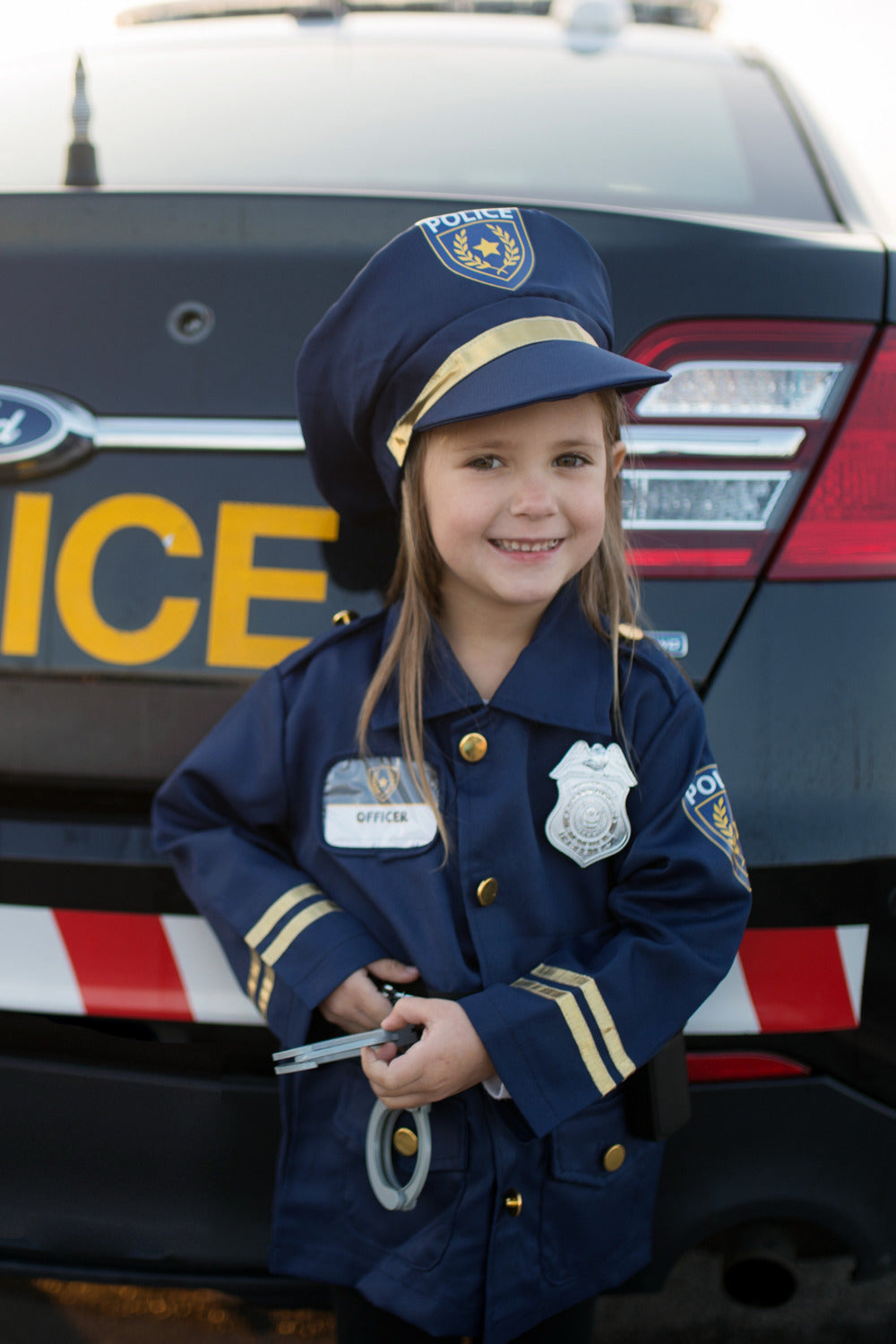 Police Officer with Accessories (Size 3-4)