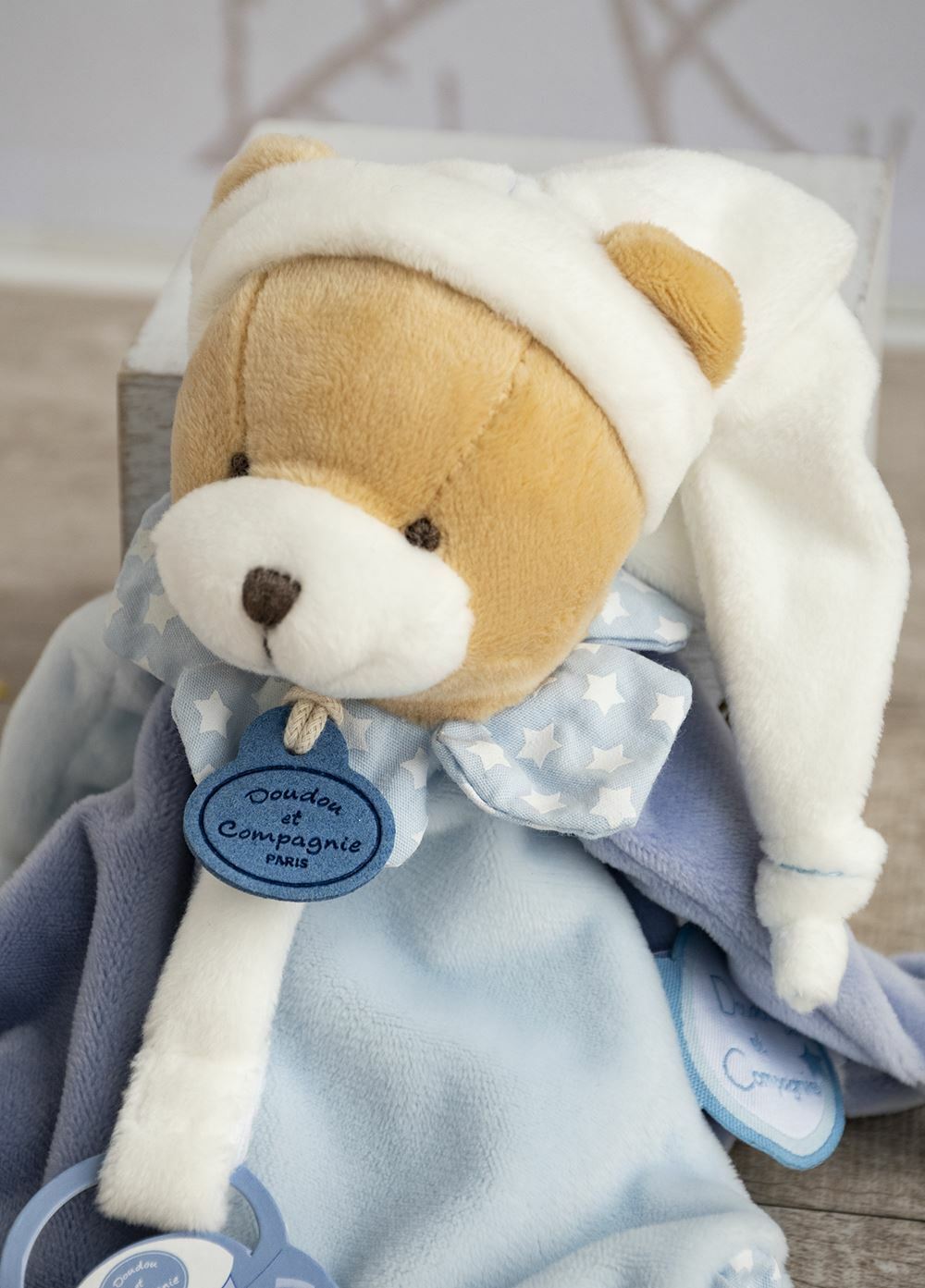 Doudou et Compagnie Blue Bear Pacifier Holder