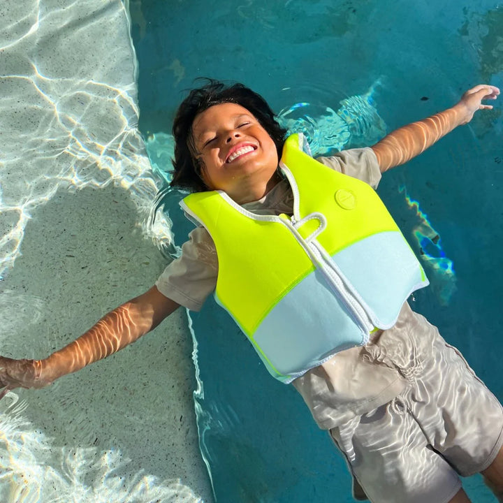 Swim Vest 3-6 Salty Shark