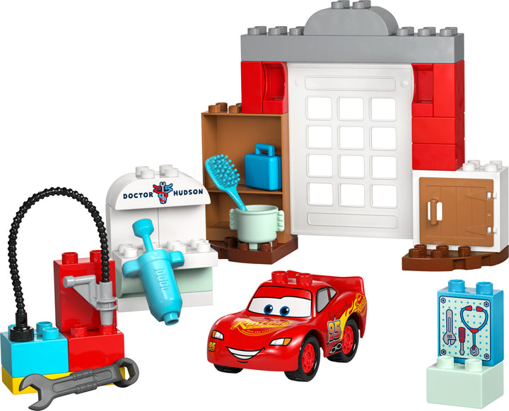LEGO DUPLO Disney: McQueen's Visit to Doc's Garage