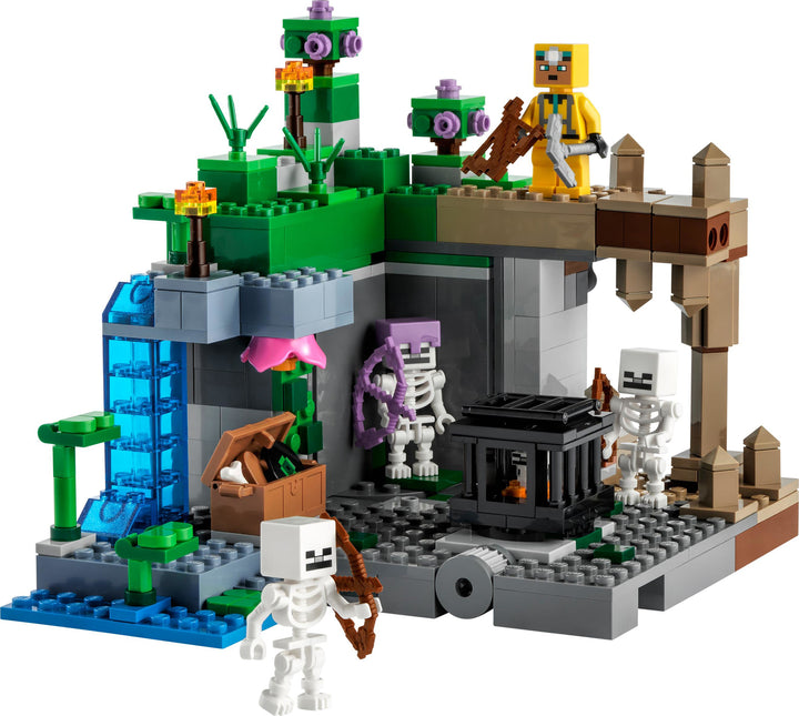 LEGO® Minecraft The Skeleton Dungeon, Cave Set