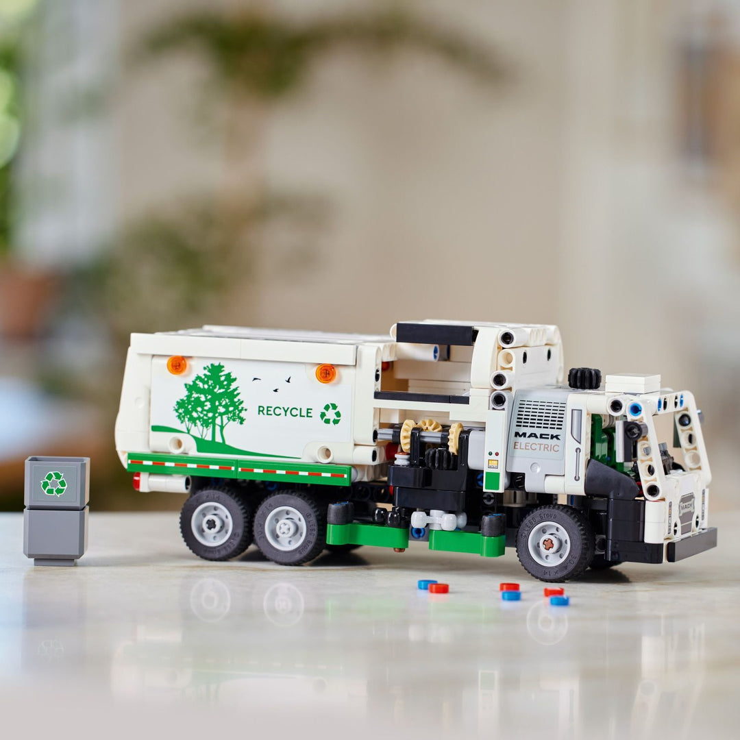 LEGO Technic: Mack® LR Electric Garbage Truck