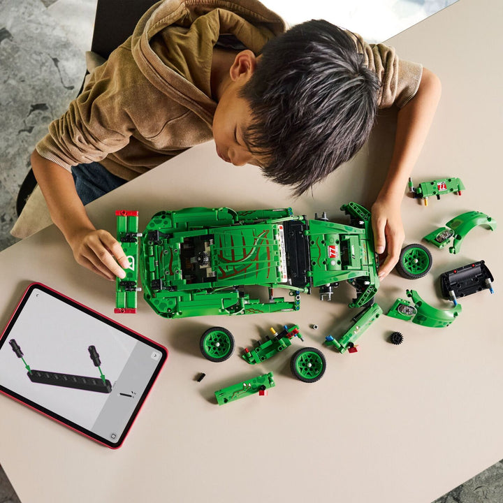 LEGO Technic: Porsche 911 GT3 R REXY AO Racing Car