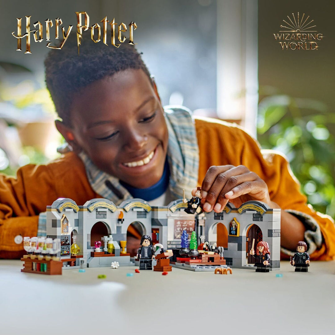 LEGO Harry Potter: Hogwarts™ Castle: Potions Class