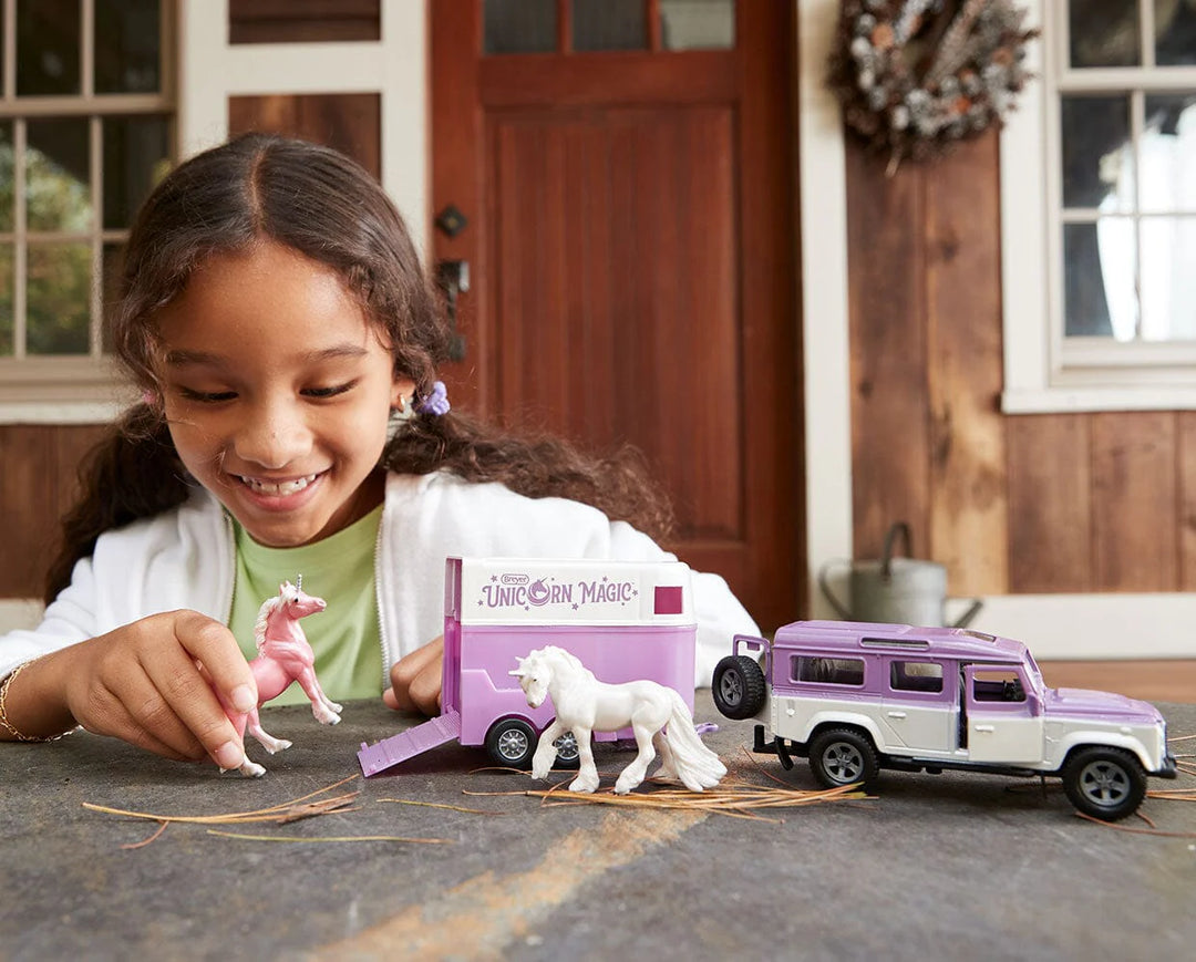 Stablemates Unicorn Magic Land Rover W Trailer