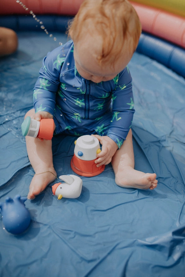 Itzy Nautical Stack N Squirt