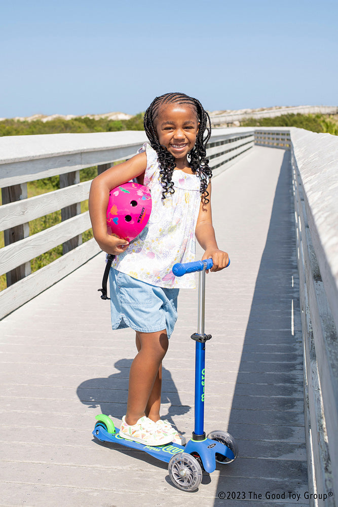 Micro Mini LED Scooter Crystal Blue – Stevenson's Toys & Games